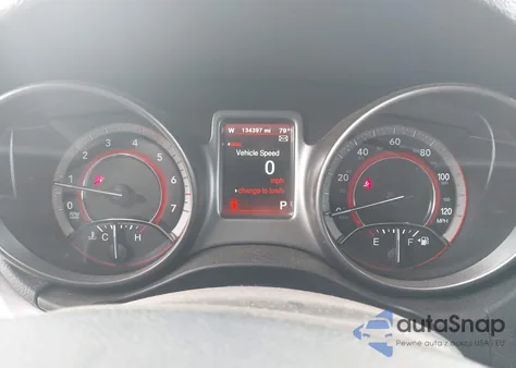 2018 Dodge Journey Crossroad z USA, uszkodzony, nr VIN 3C4PDCGB1JT519624